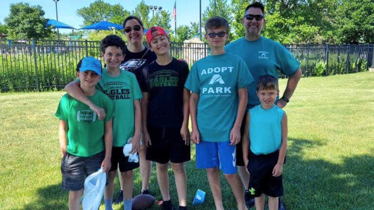 Check out AdoptAPark for outdoor volunteer opportunities with your family or organization
